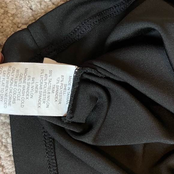 Prana Tank - Picture 3 of 4